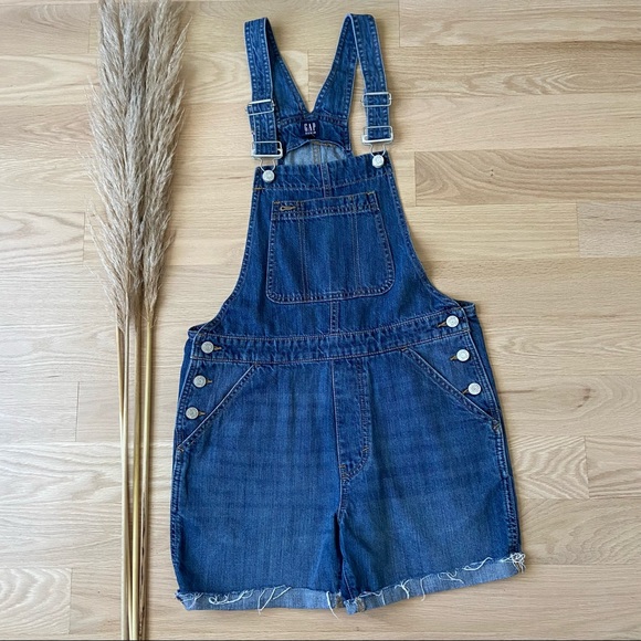 GAP Denim Overall Shorts - Picture 3 of 12